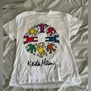 Keith Haring Dancing Circle T Shirt
Size small